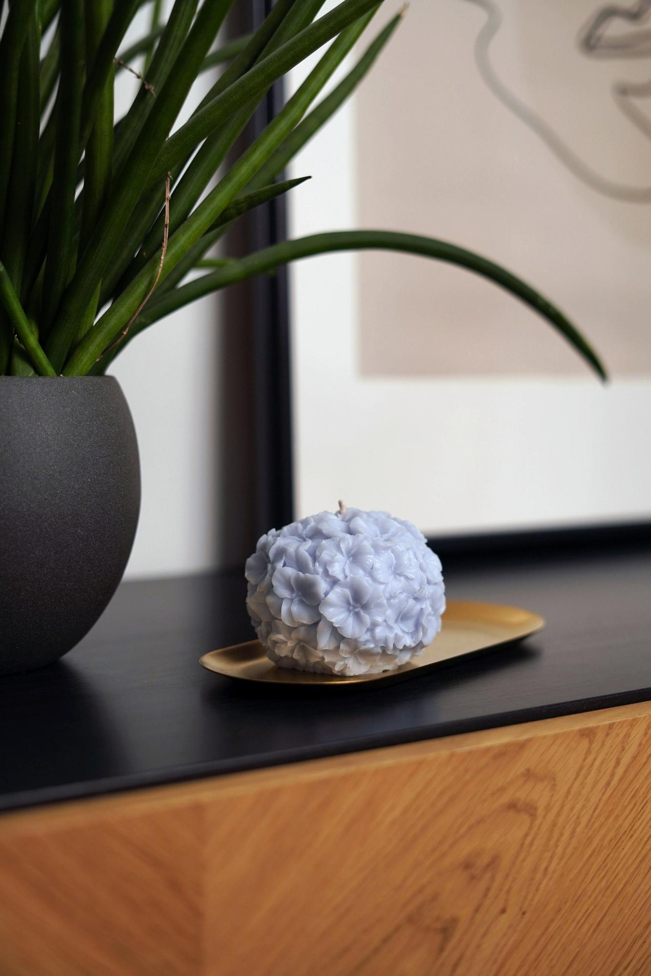 Формовая свеча Гортензия