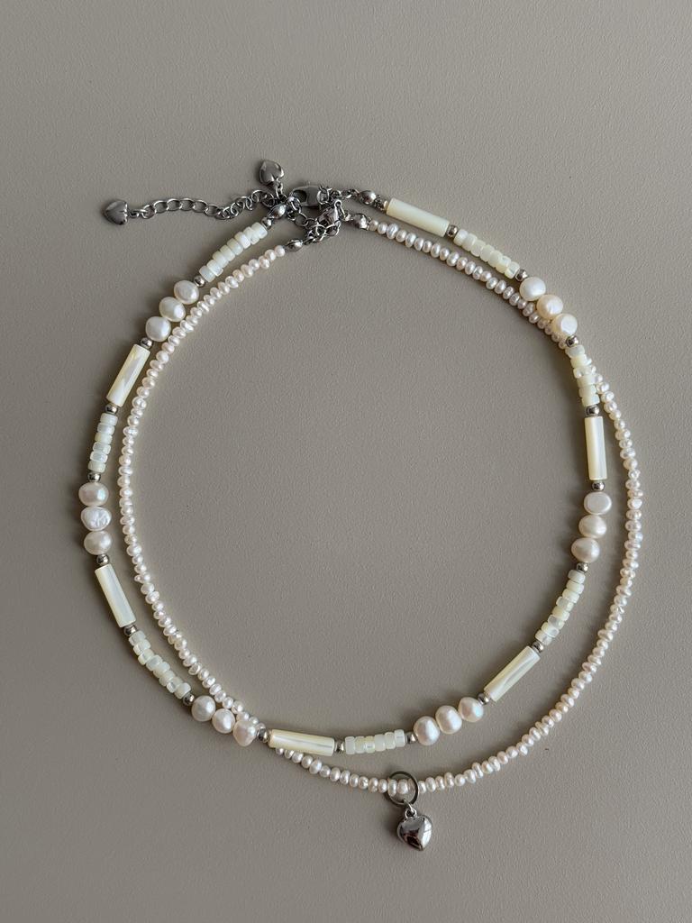 Сет чокеров из перламутра и жемчуга /"lovers"