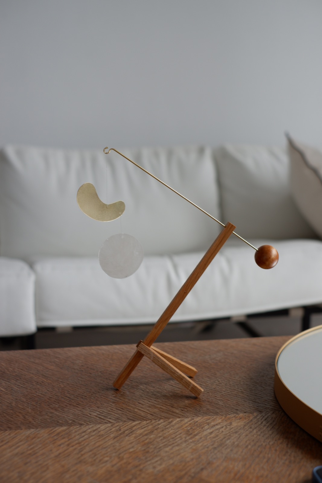 Momo настольный мобиль