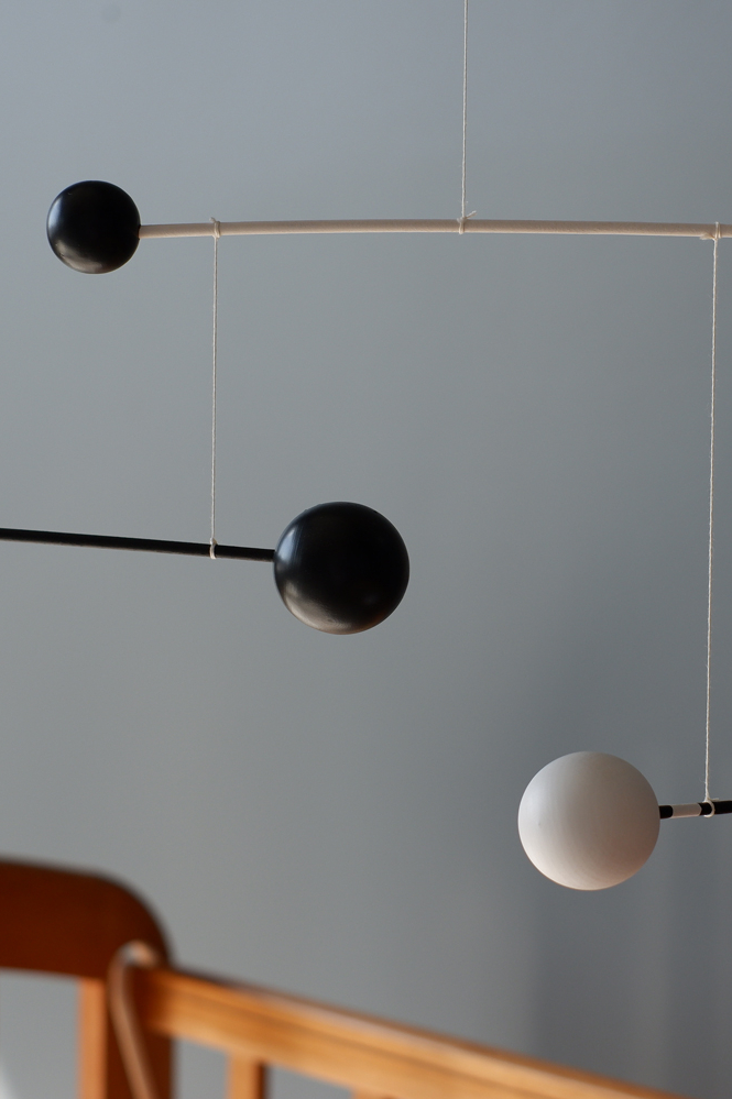 Mini b&w интерьерный мобиль