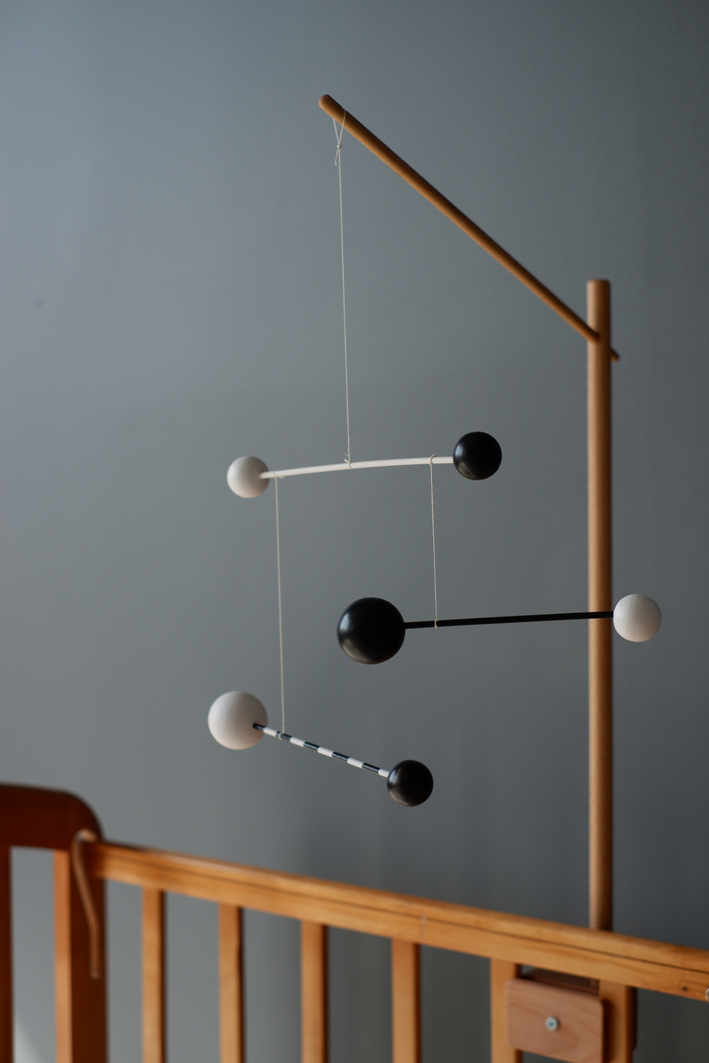 Mini b&w интерьерный мобиль