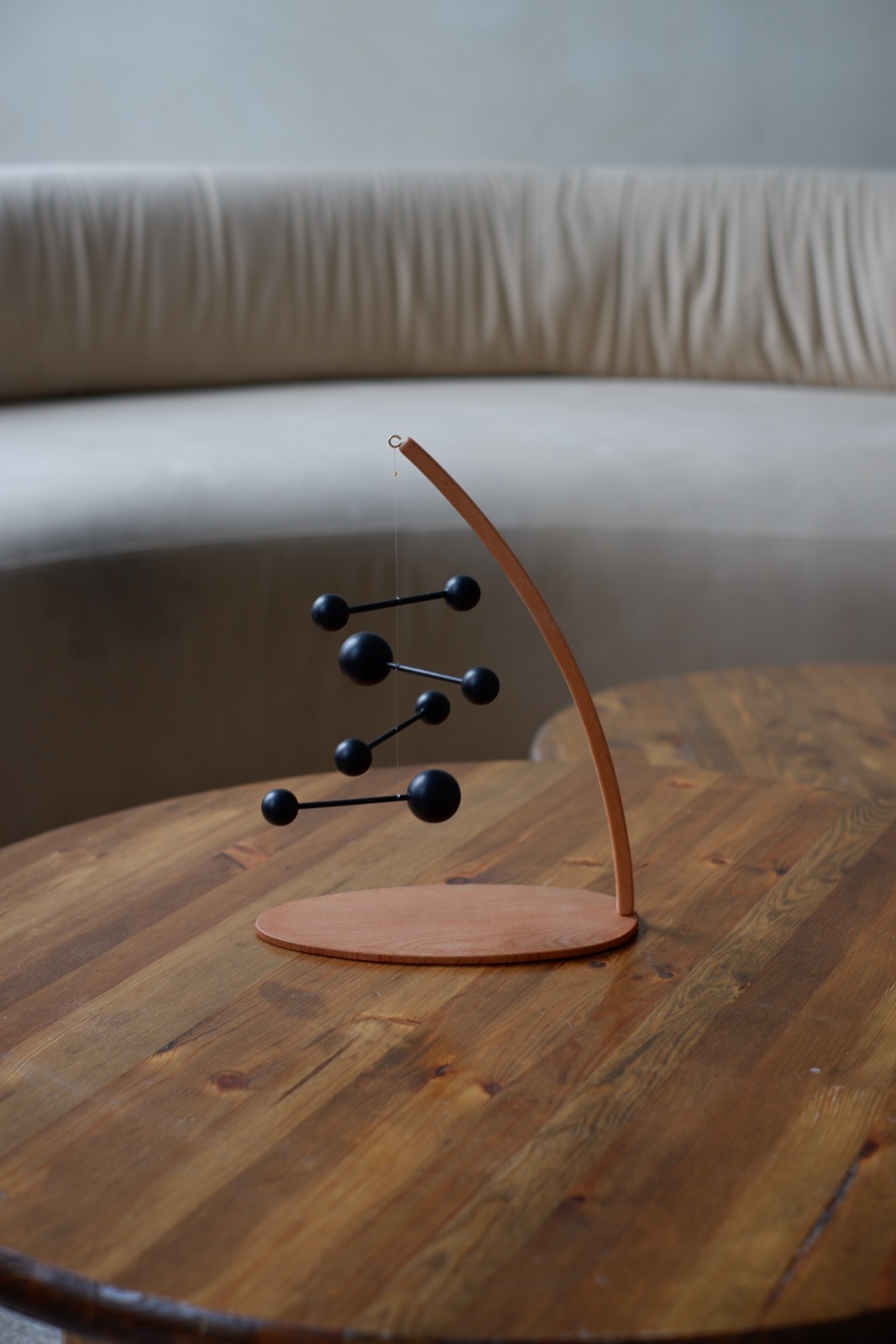 Simon настольный мобиль