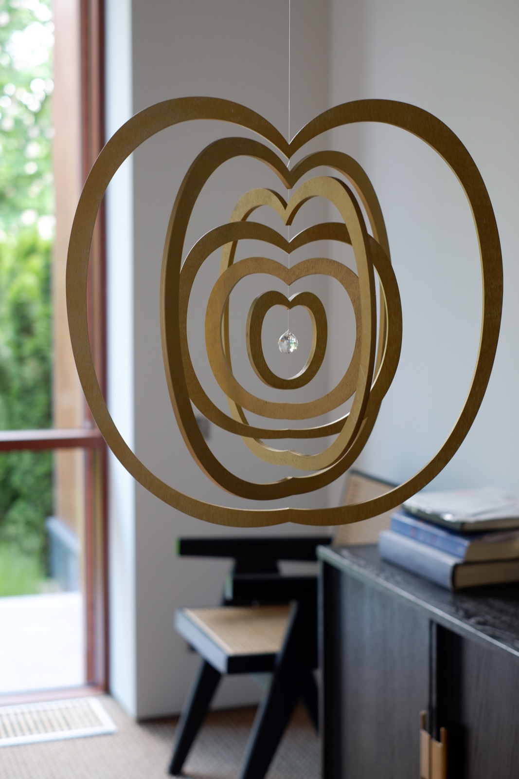 Apple интерьерный мобиль