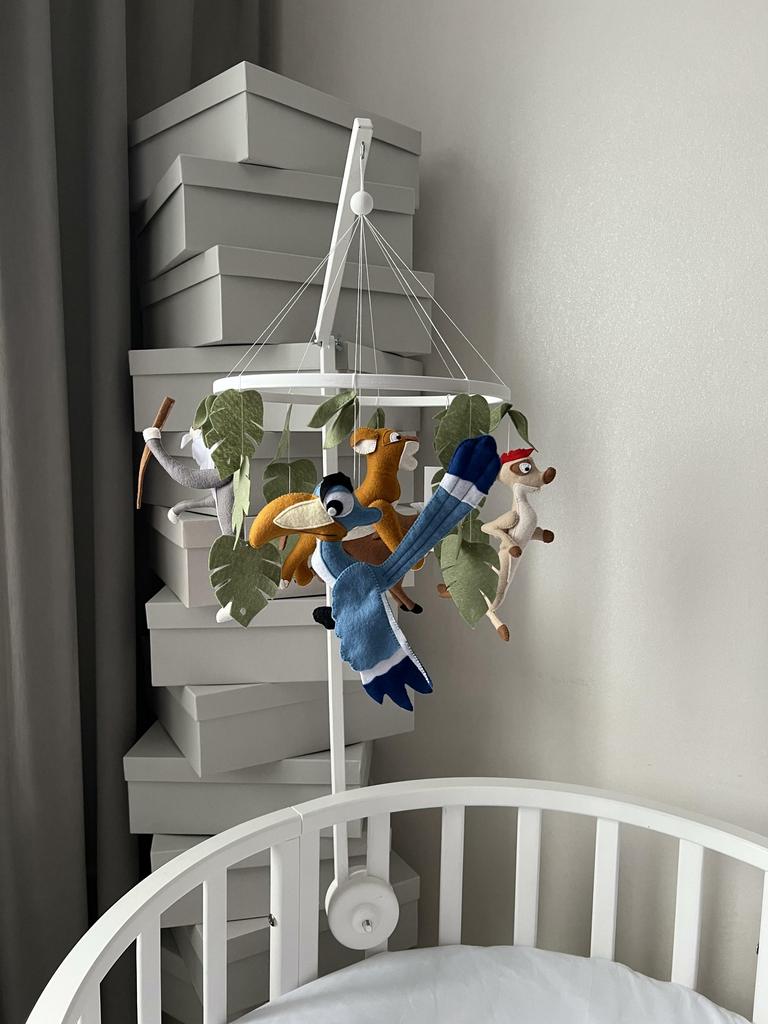 Мобиль «Король Лев»