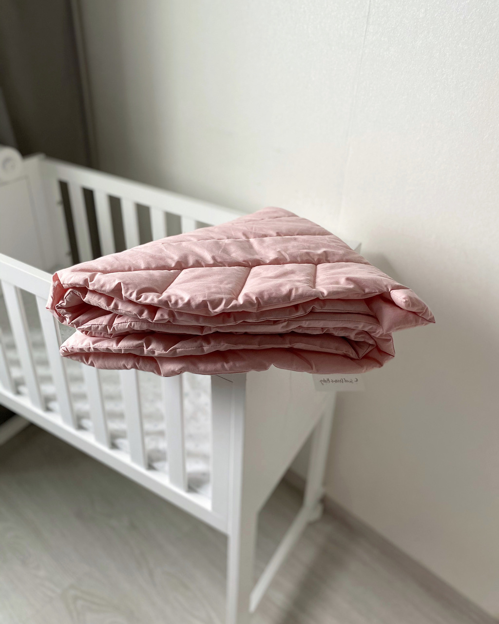 Коврик - одеяло из 100% хлопка в цвете пудра.