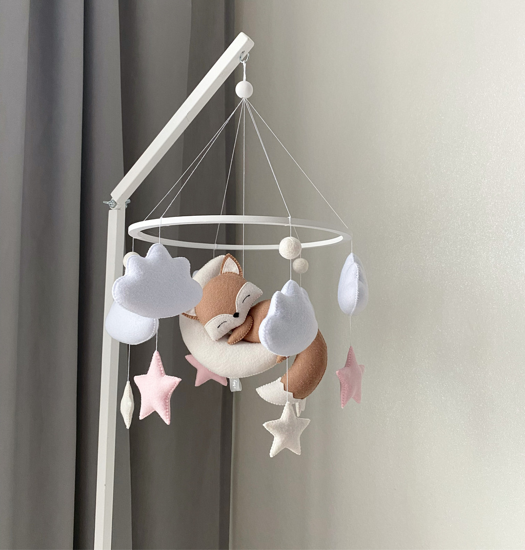 Мобиль «Лисичка на луне»