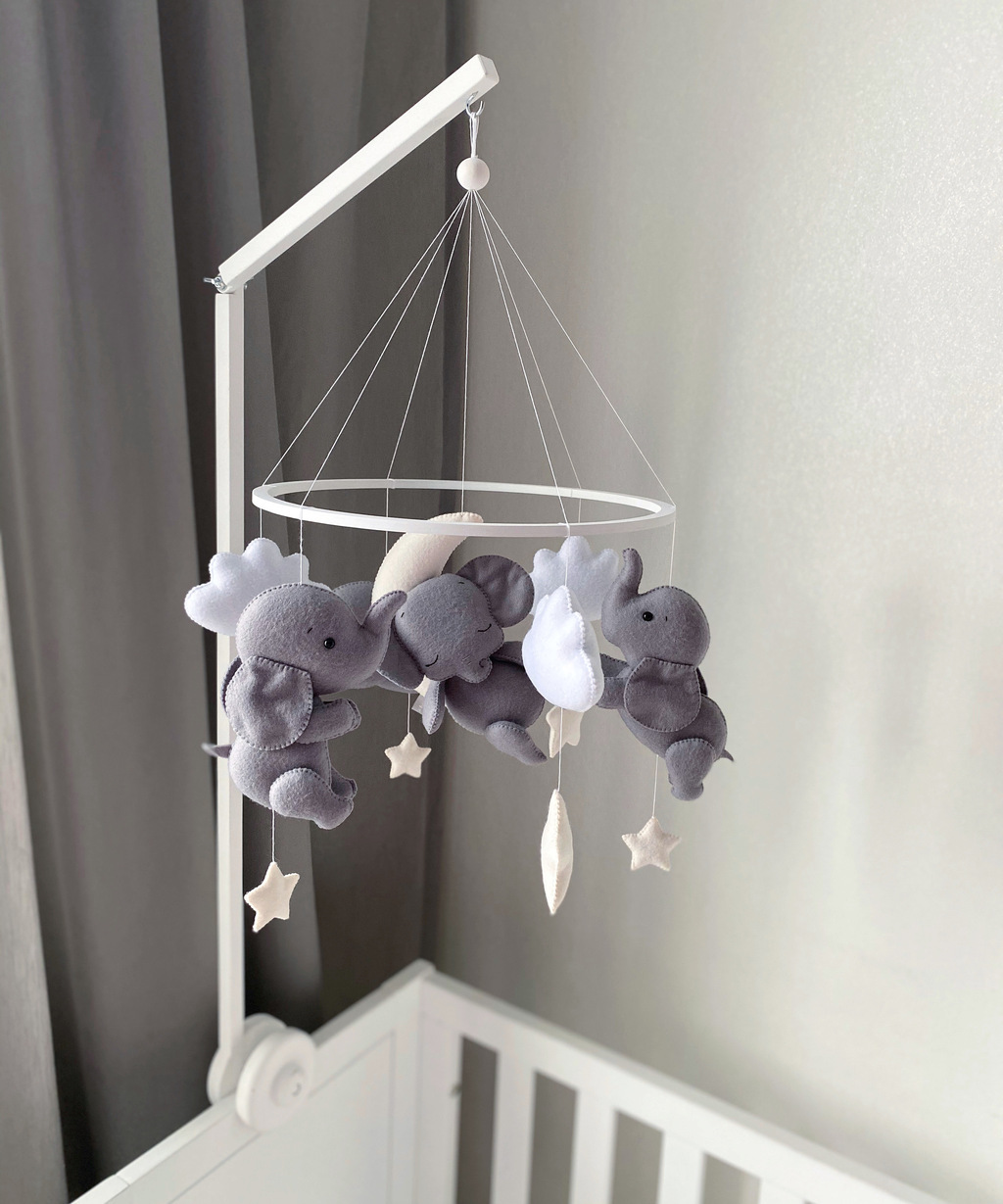 Мобиль «Слоники со звёздами и луной»