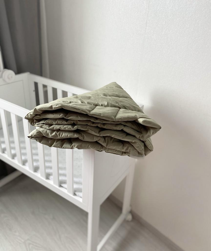 Коврик - одеяло из 100% хлопка в цвете свежая зелень.