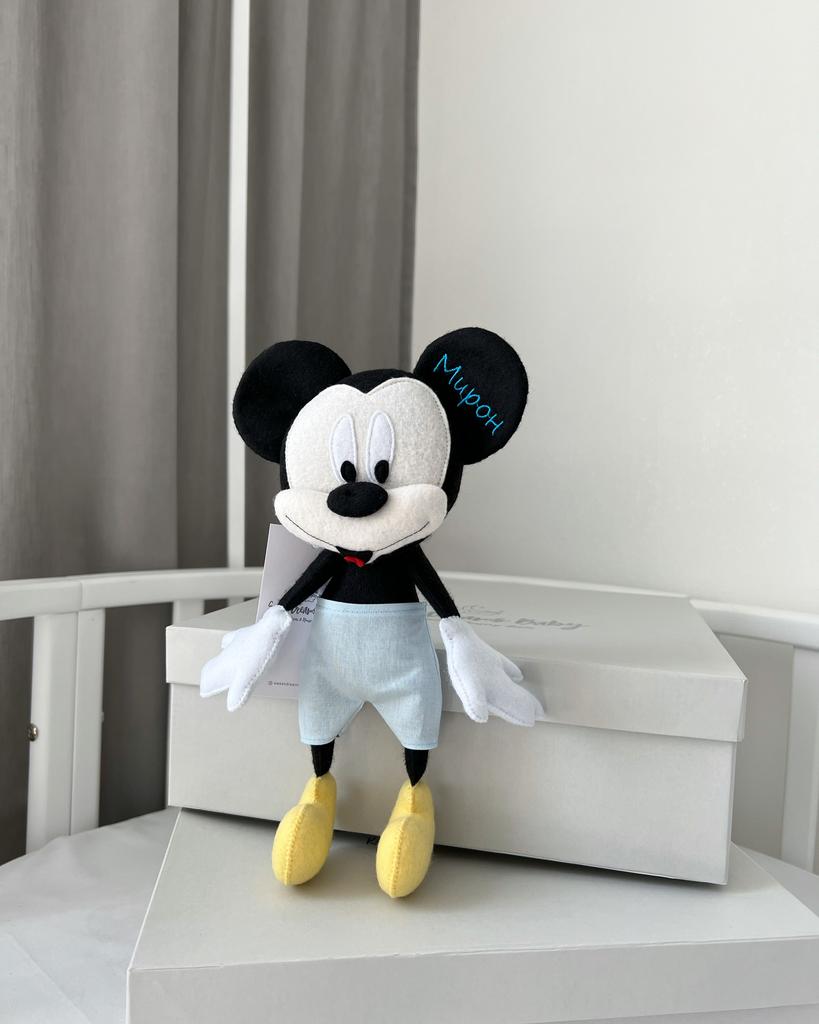 Игрушка Микки Маус.