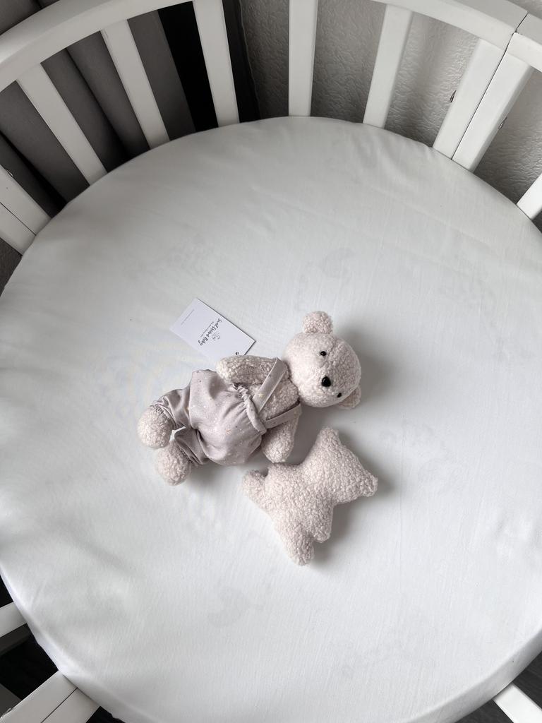 Мишка из пушистого велюра, имеющего фактурную текстуру букле или барашка в бежево - розовом цвете и игрушка погремушка в виде мишки.