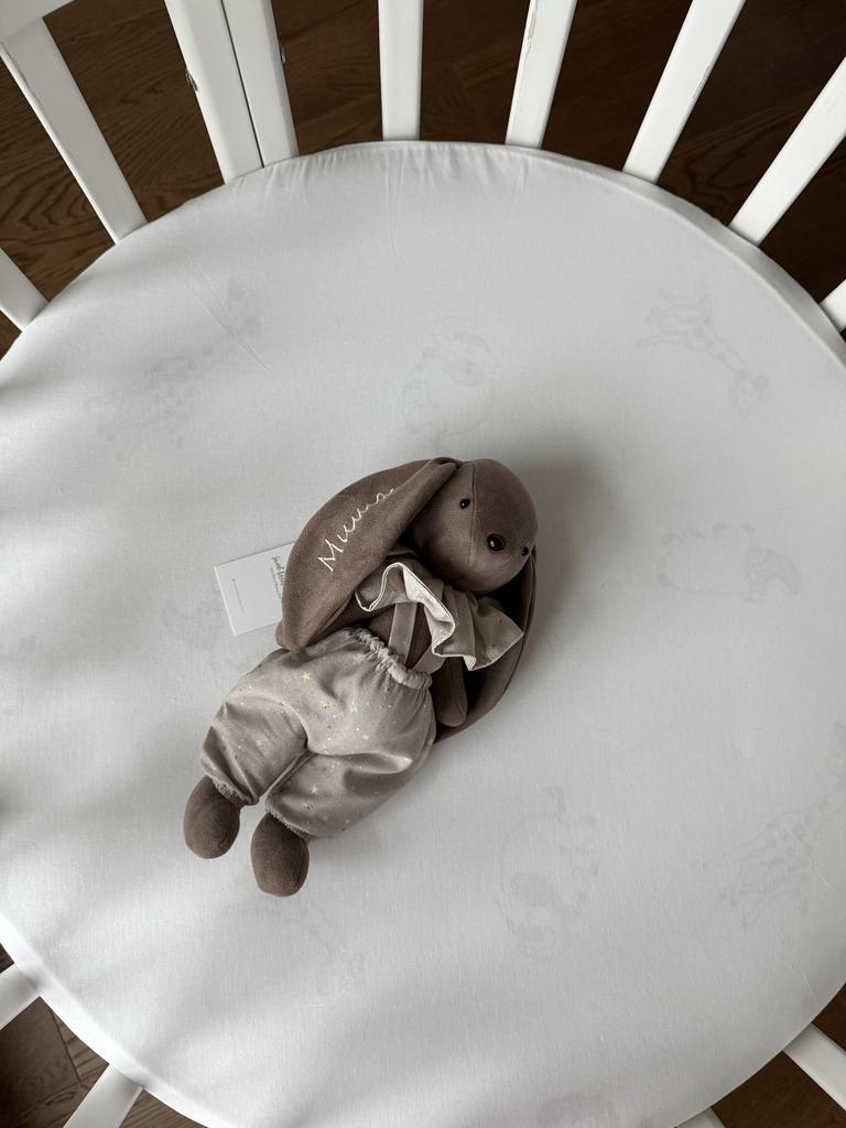 Зайка из двухсторонней замши в штанишках с воротником (зайка в шоколадном цвете)