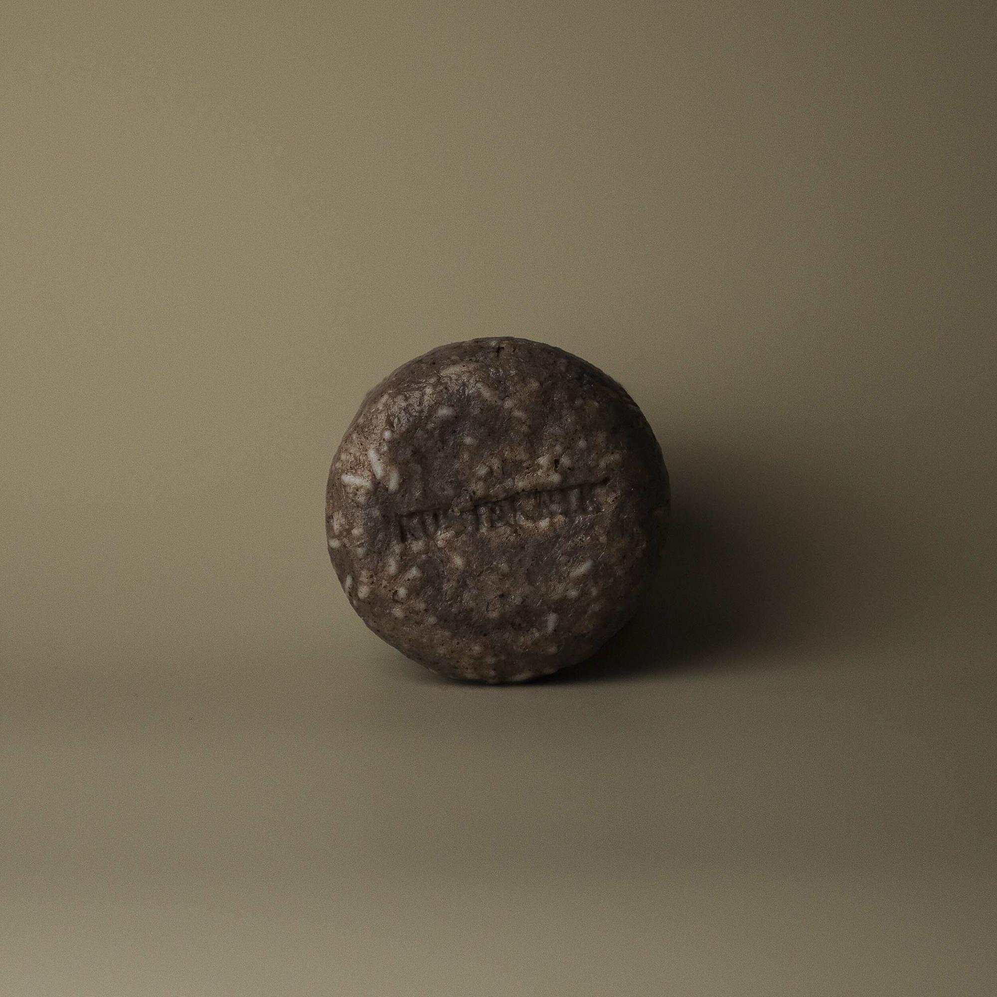 ТВЕРДЫЙ ШАМПУНЬ #30 САНДАЛ / КЕДР / КАШЕМИР