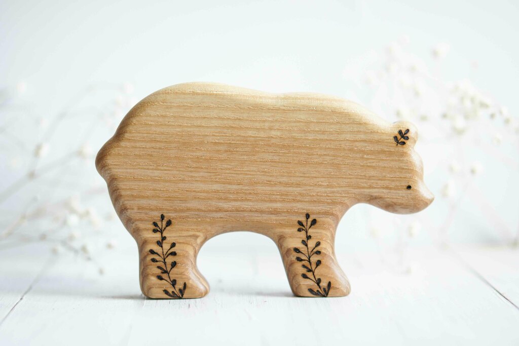 Wooden bear toy (dad)