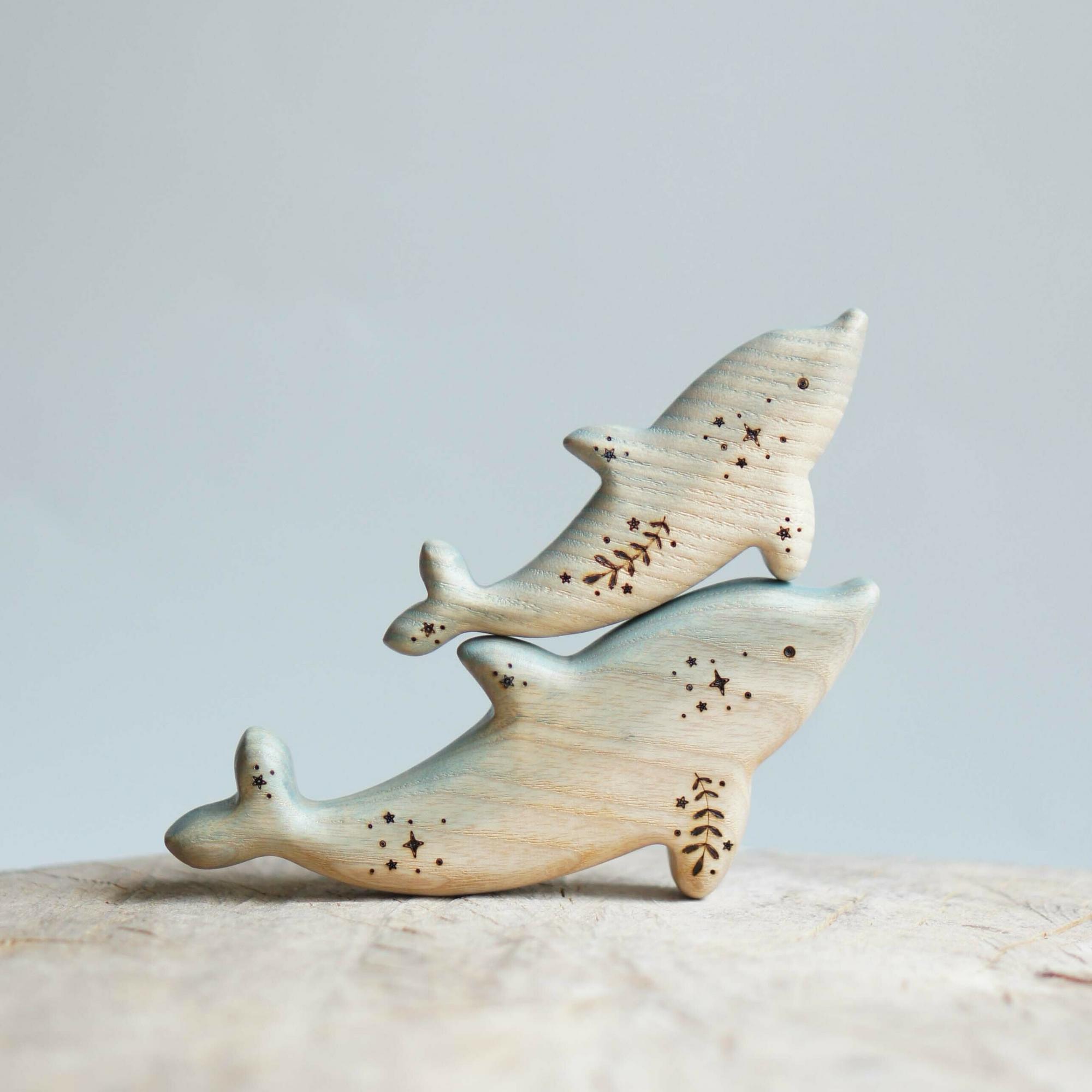 Dolphin wooden toy set 2 pieces