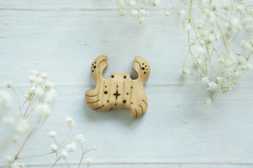 Crab wooden toy (natural color)