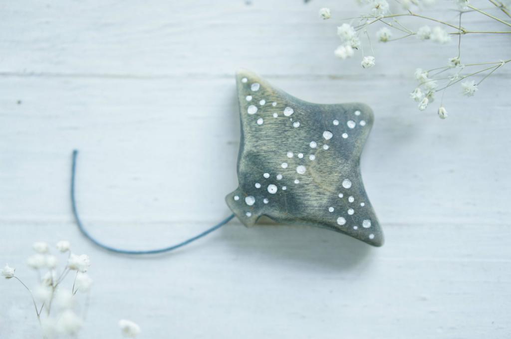 Сramp-fish wooden toy (painted)