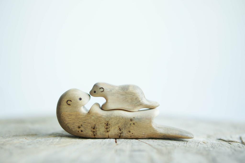 Sea otters set wooden toy (painted)