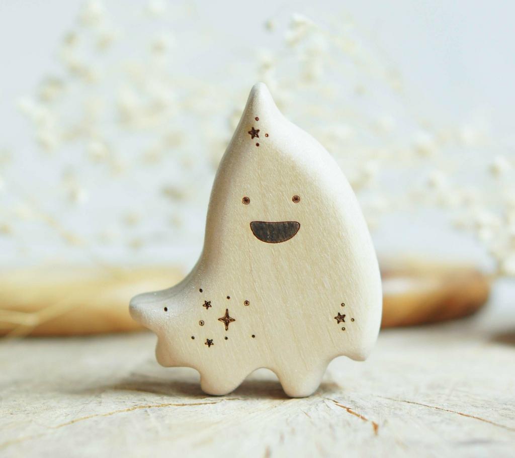 Wooden ghost toy 1