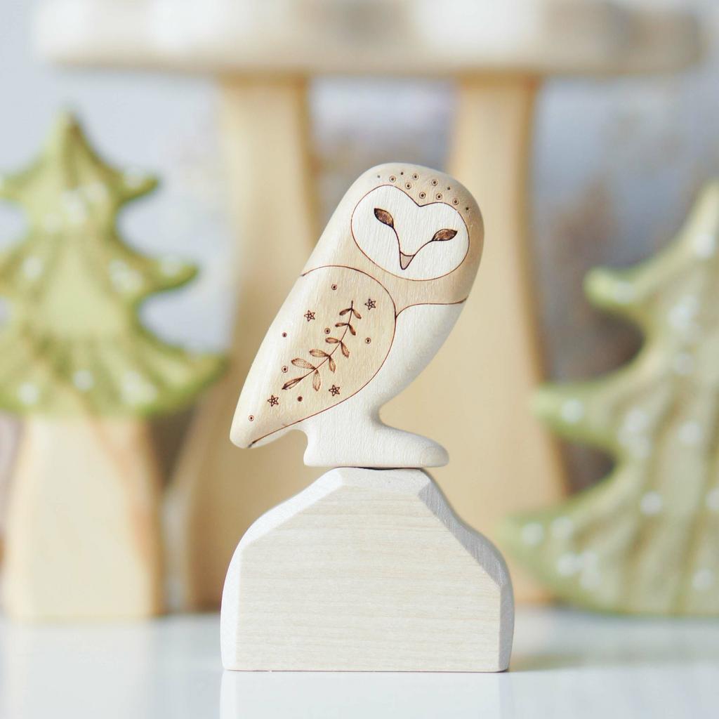 Barn owl wooden toy (painted)