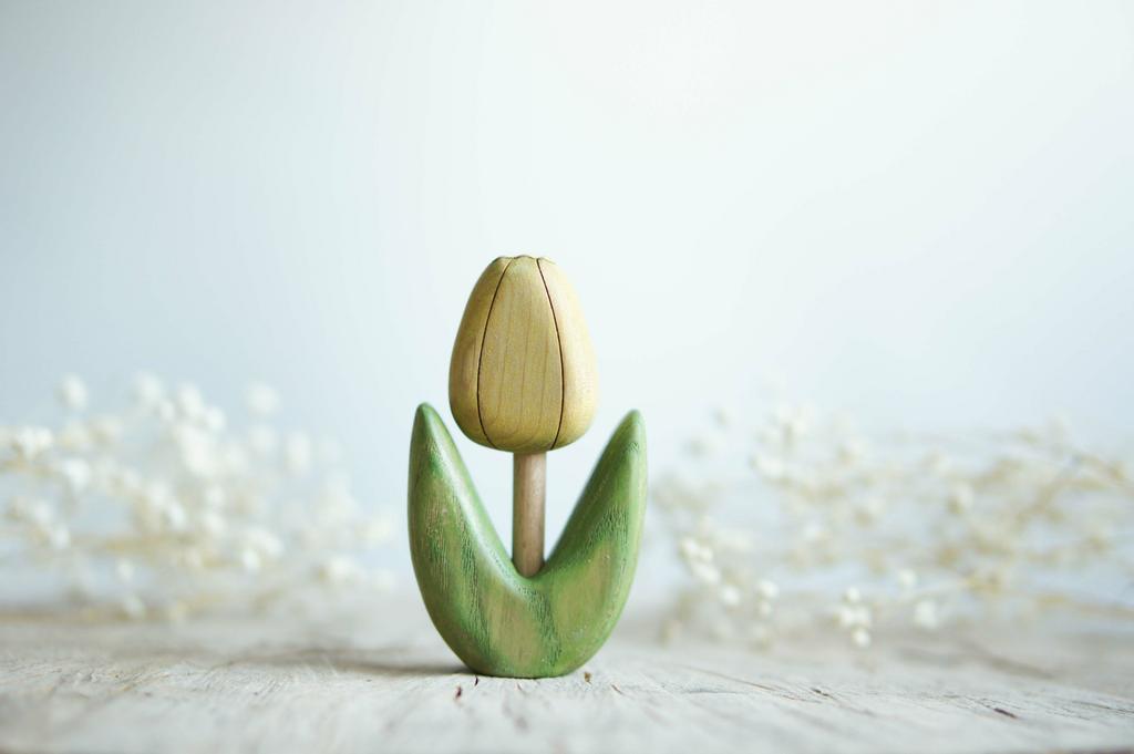 Tulip yellow flower wooden toy