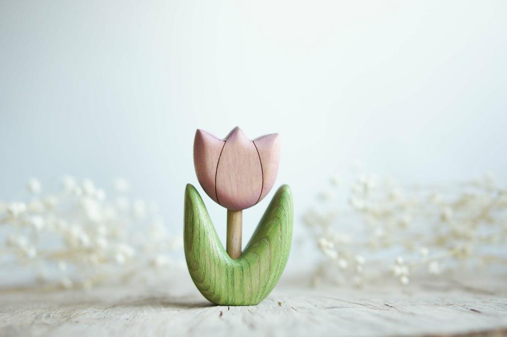 Tulip pink flower wooden toy