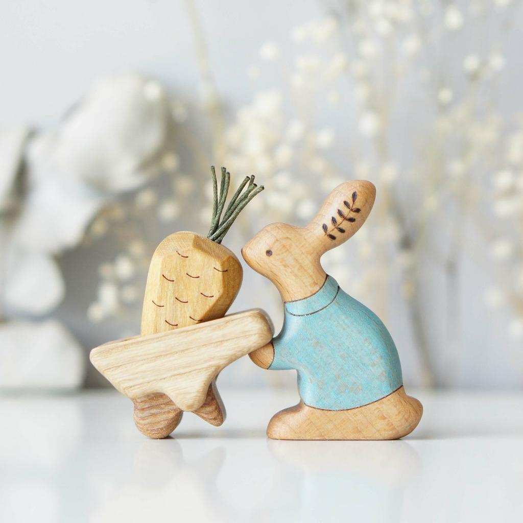 Peter bunny with handcart and carrot. Easter toy set