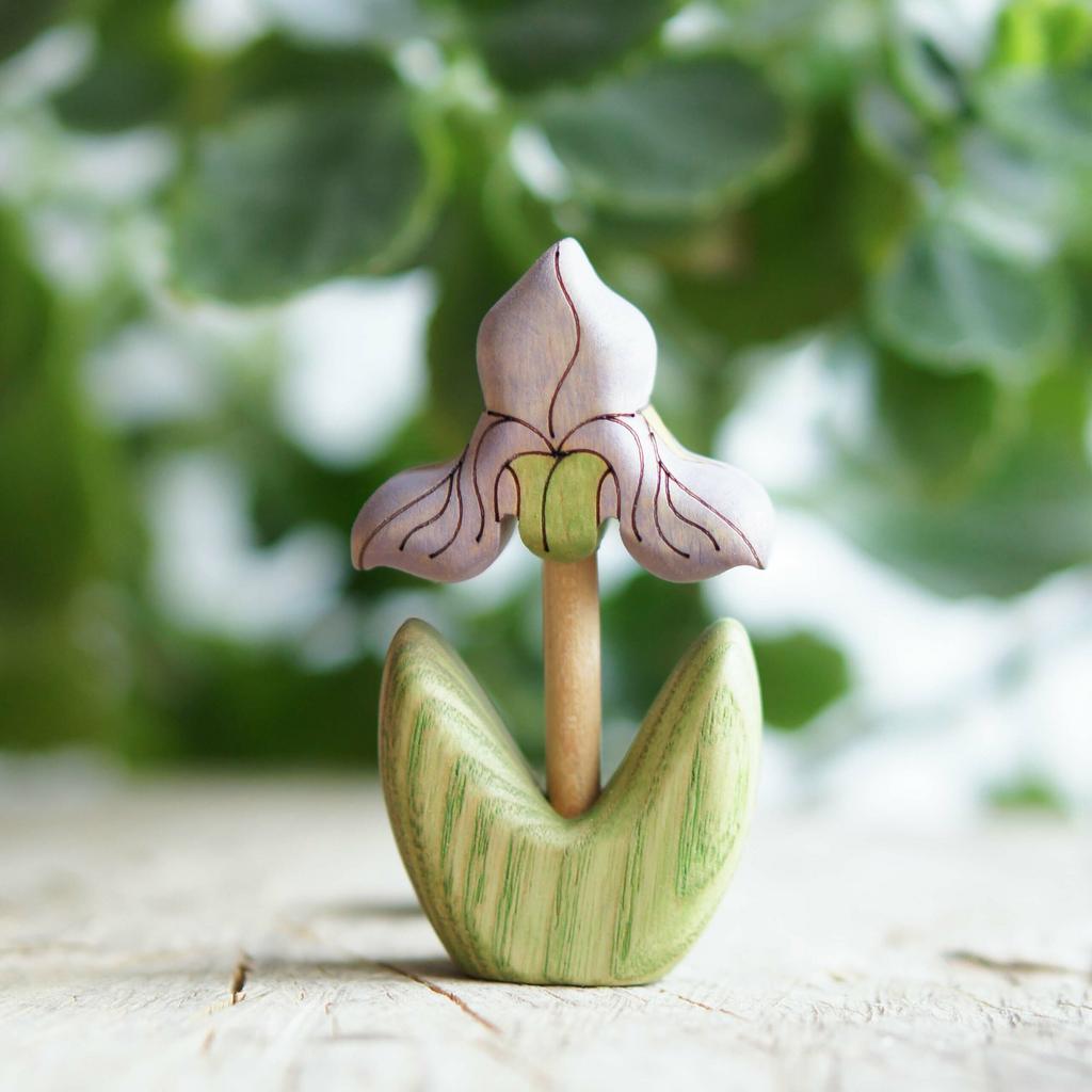 Iris flower wooden toy (birth flower February)