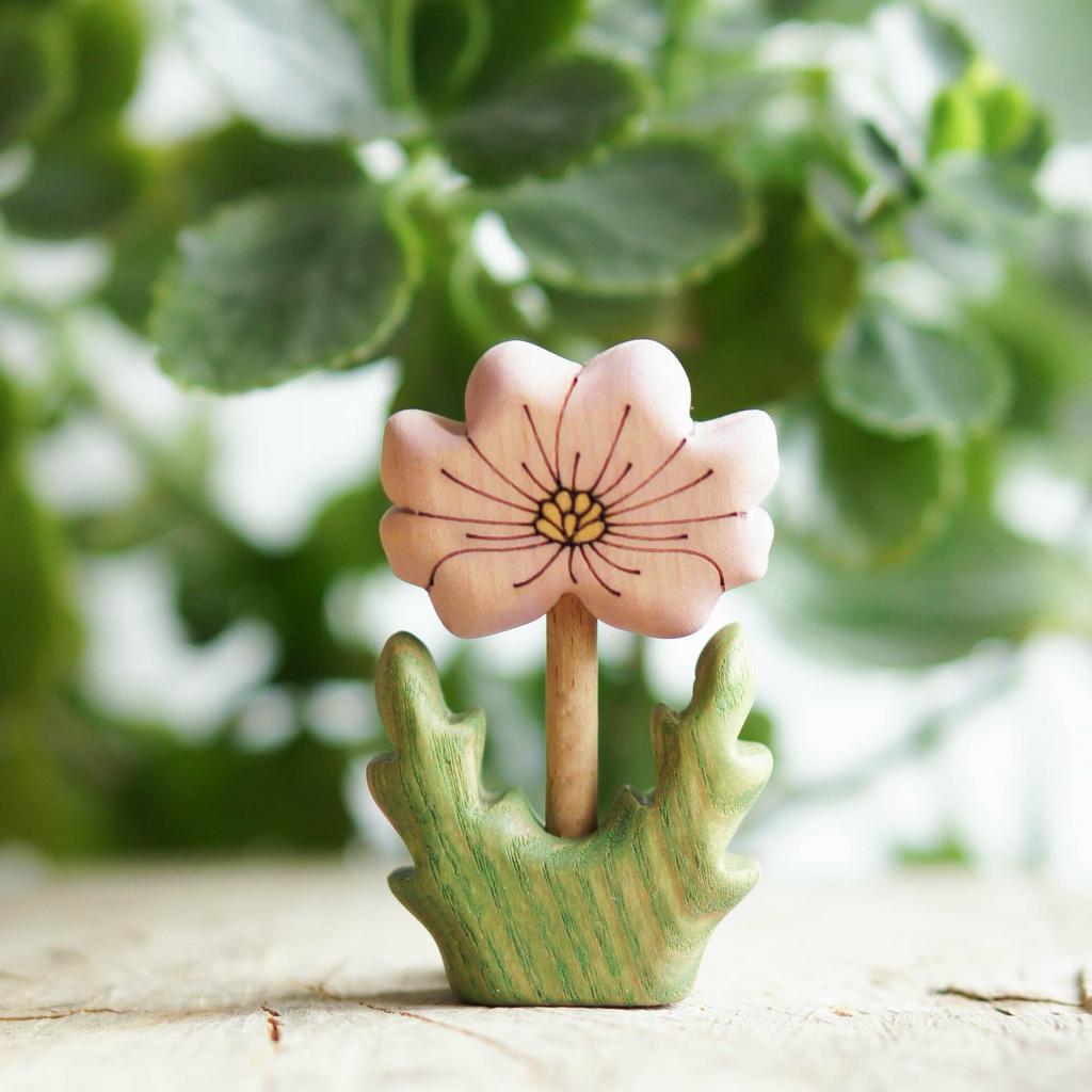 Cosmo flower wooden toy (birth flower October)