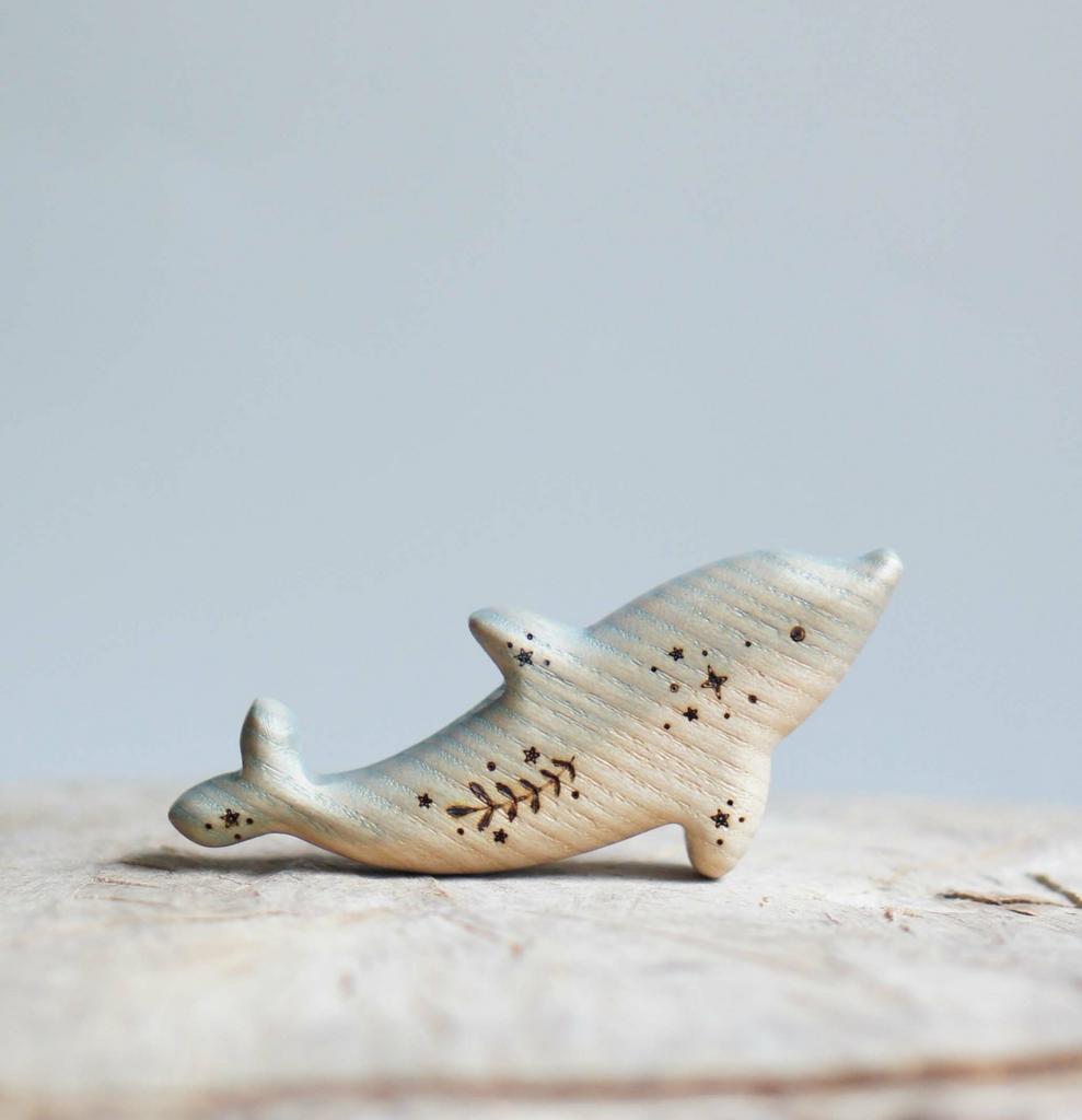 Dolphin wooden toy (medium)