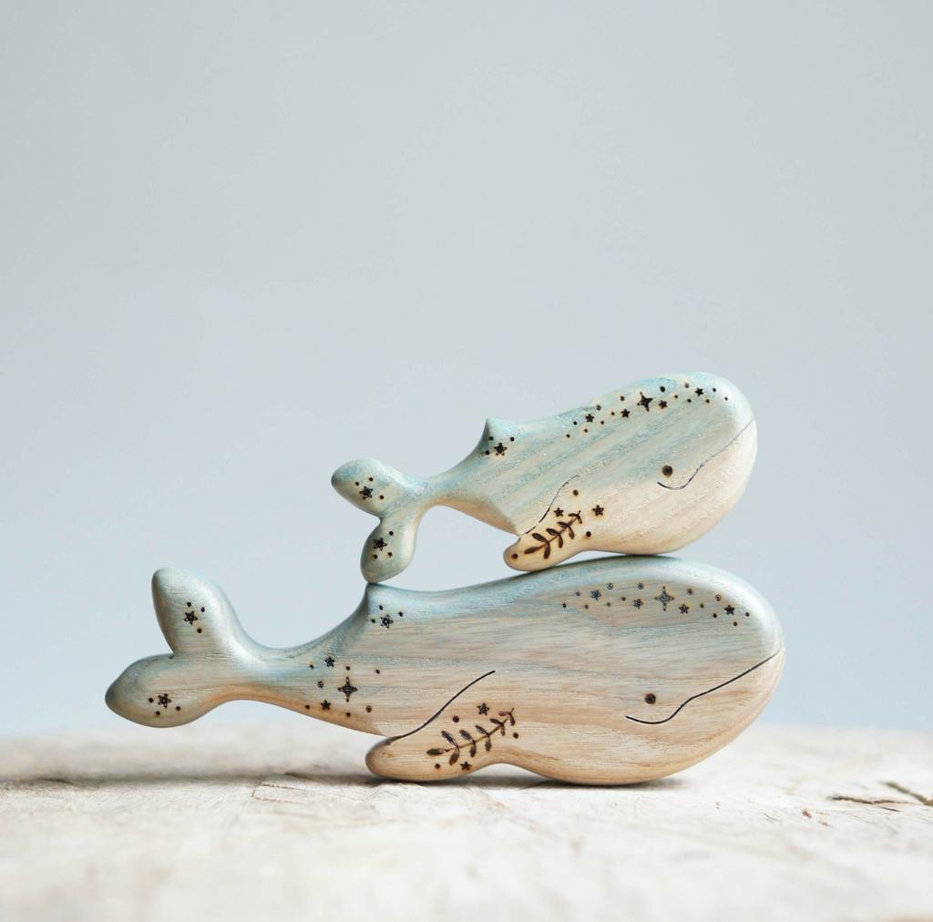 Wooden whal toy set 2 peaces