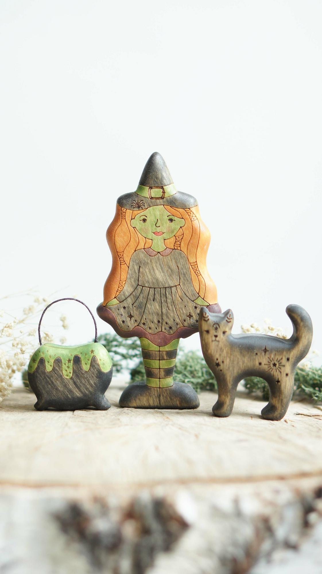 Little witch (red hair)