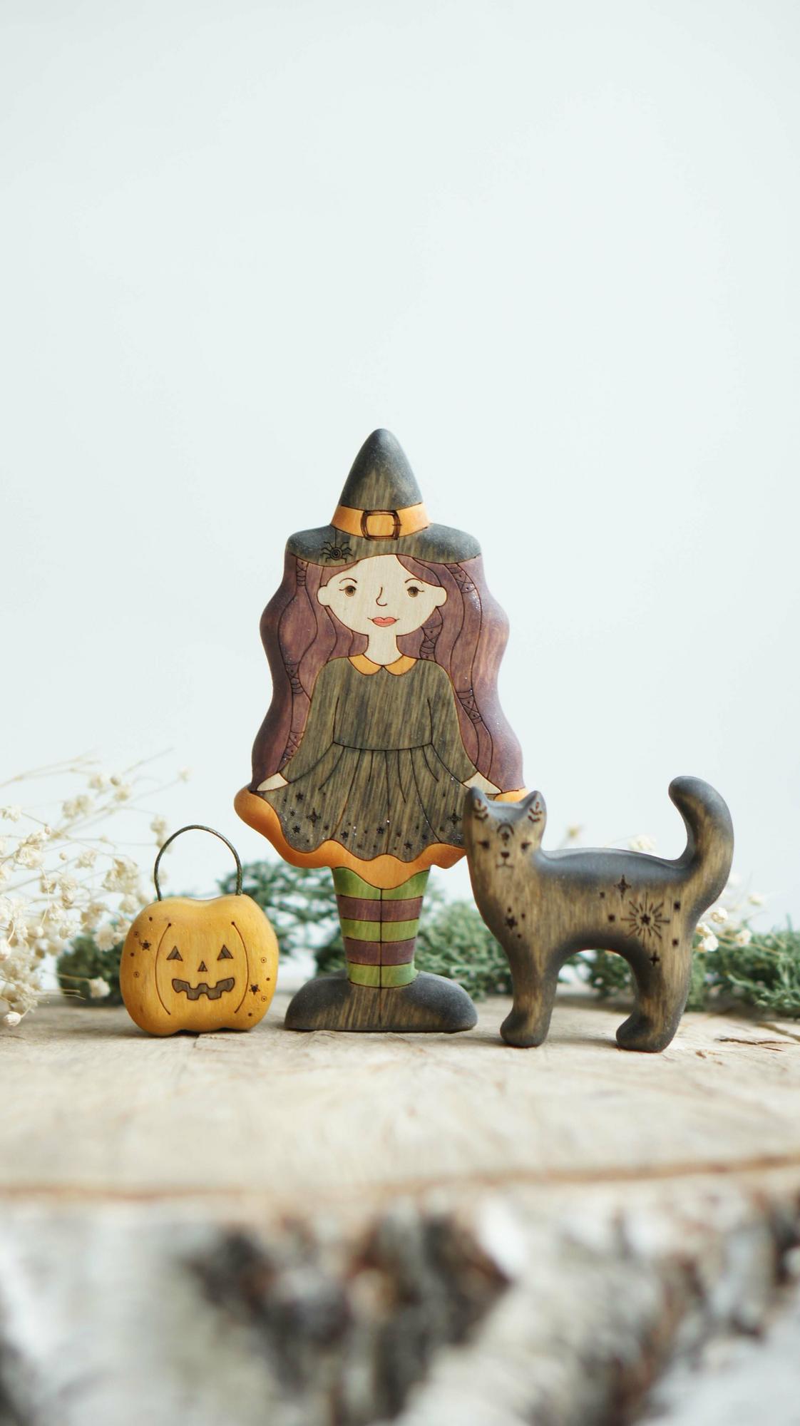 Little witch (purple hair)