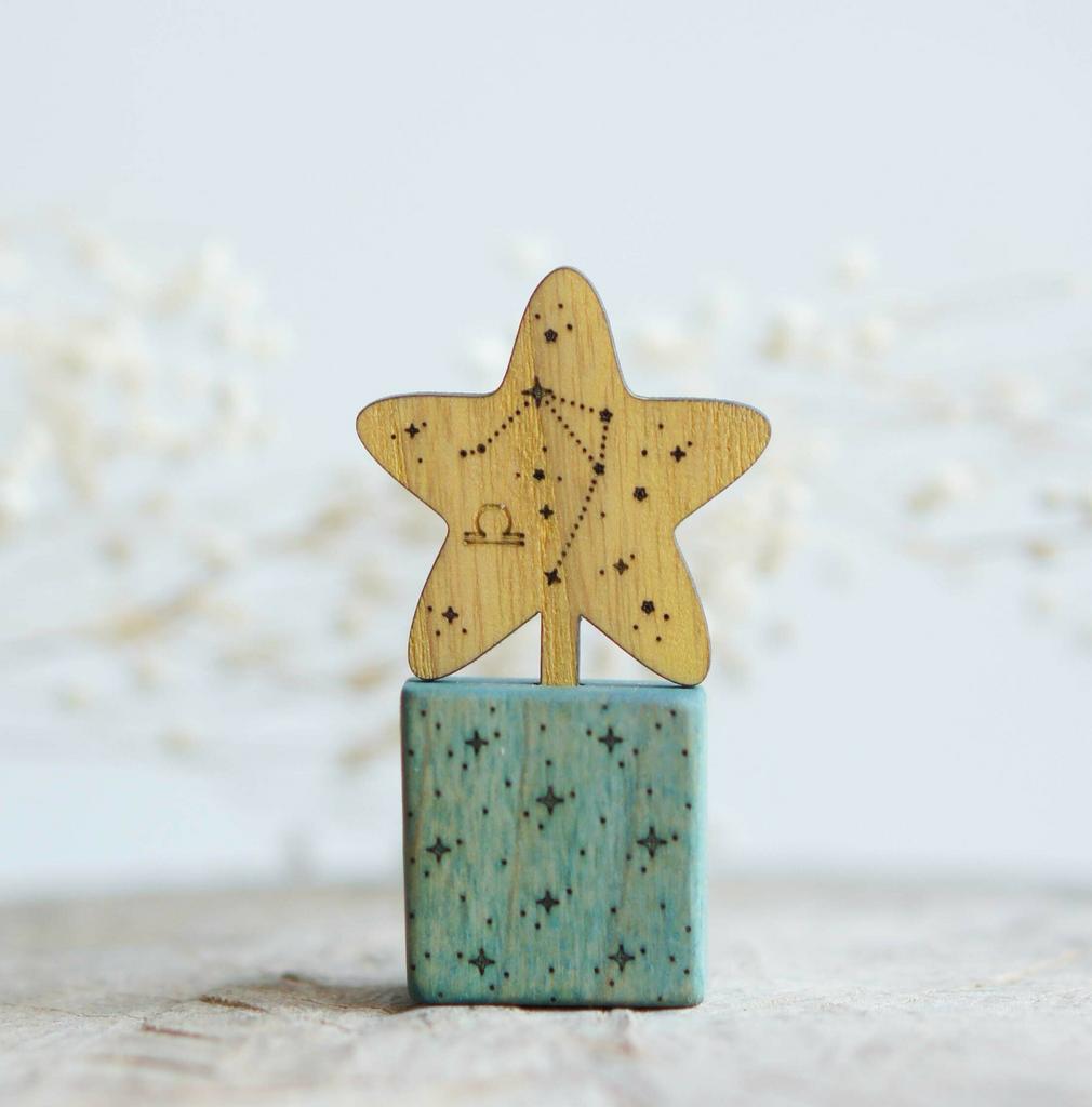 Wooden star zodiac Libra with gift stand