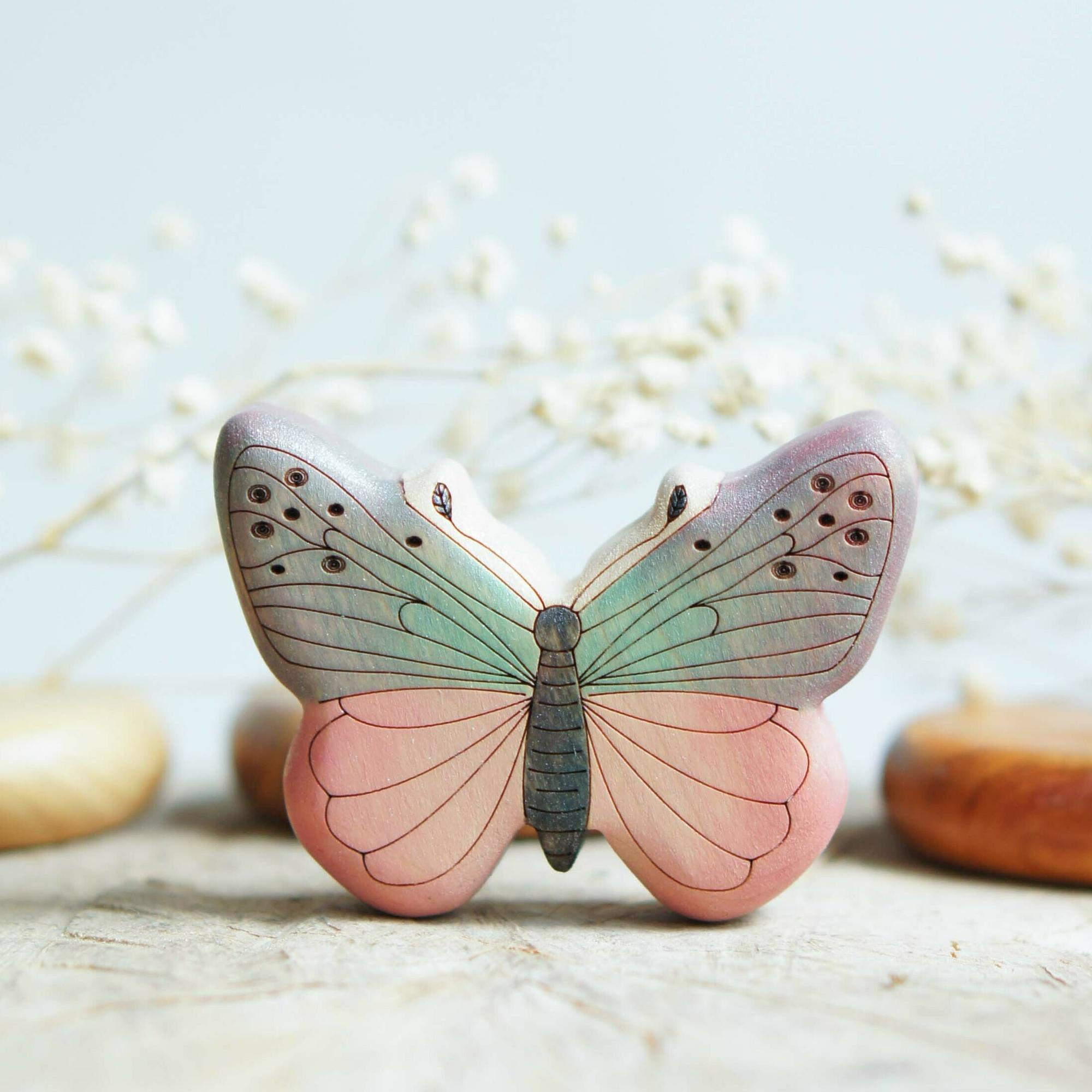 Butterfly wooden toy (puple blue rose)