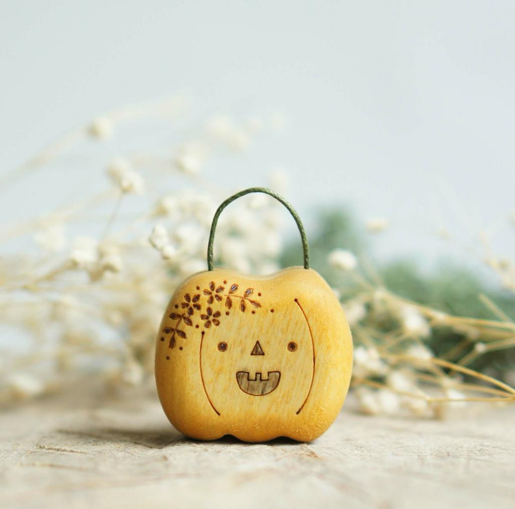 Trick-or-Treat pumpkin (flower)