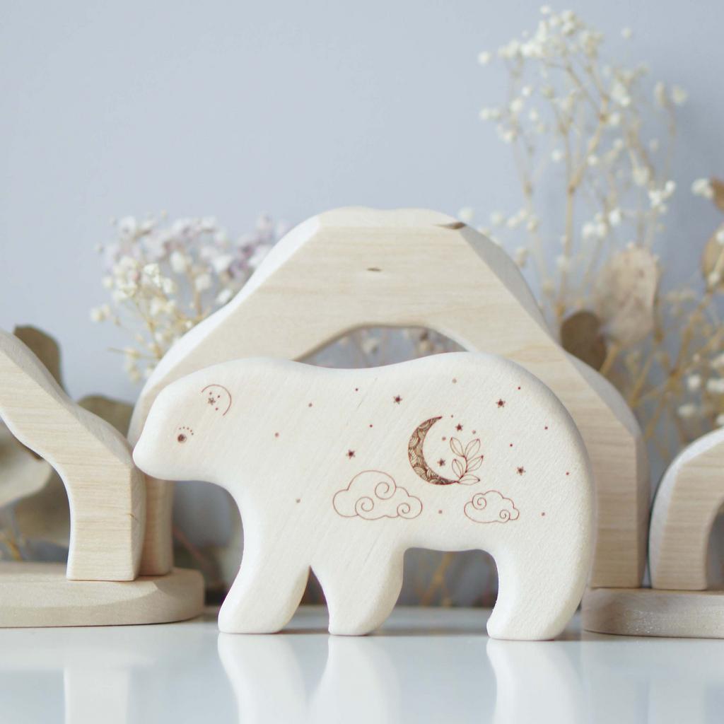 Wooden polar bear mom (with sparkle)