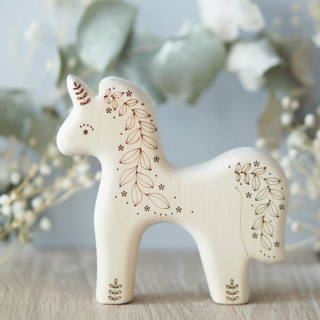 Unicorn wooden toy ( natural with sparkle)