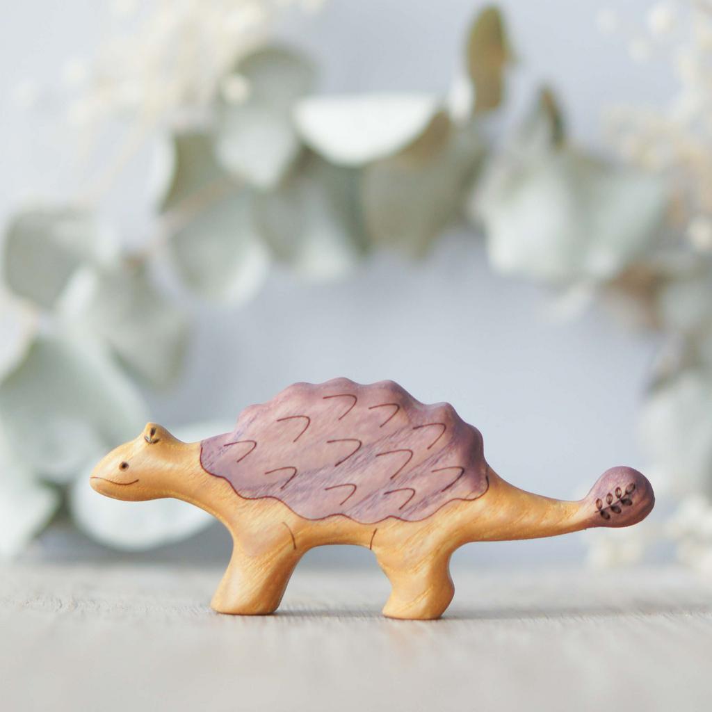 Euoplocephalus dinosaur wooden toy (colored)