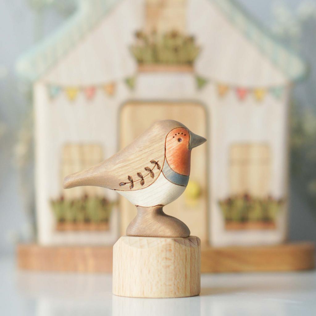 Robin wooden bird (painted)