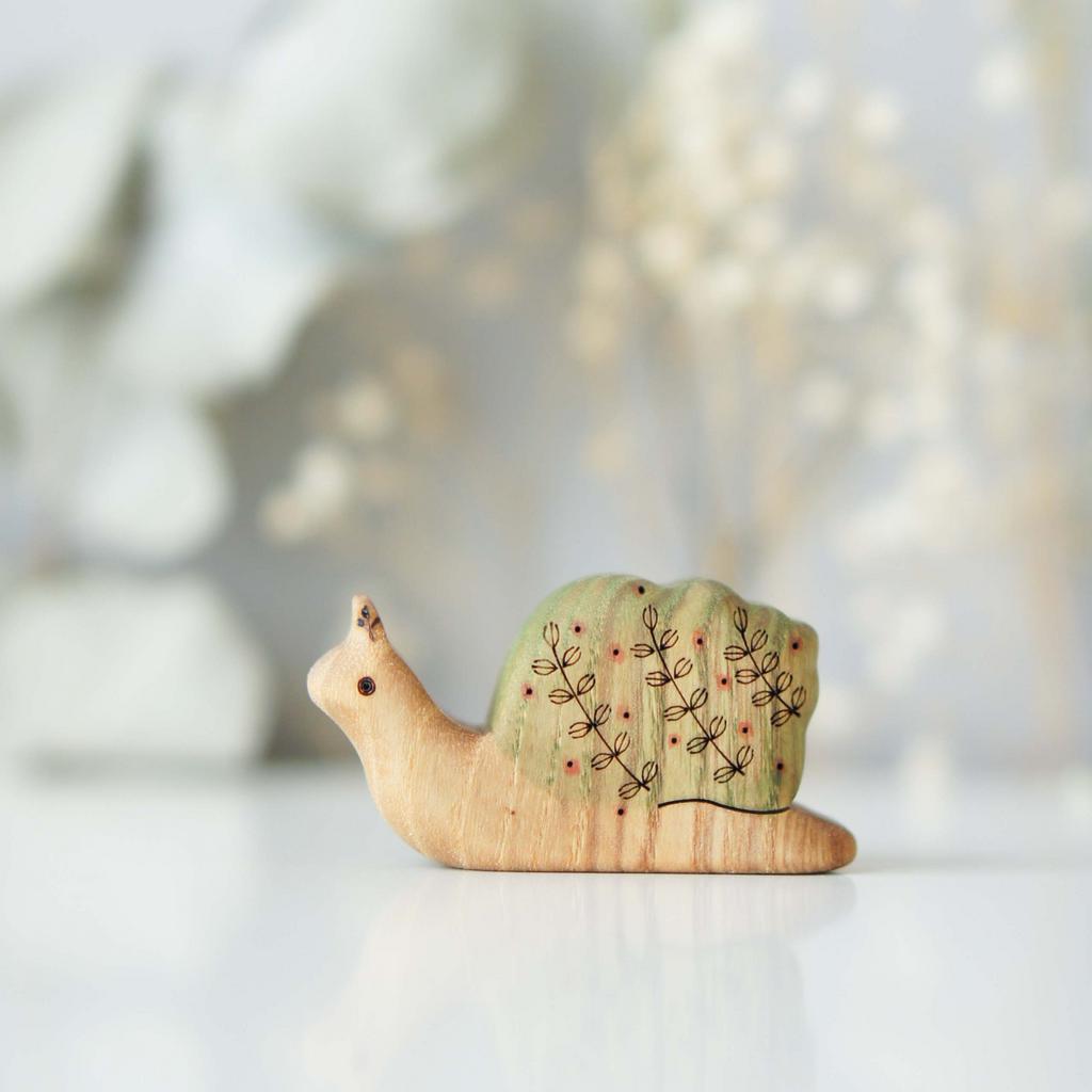 Snail wooden toy (color green)