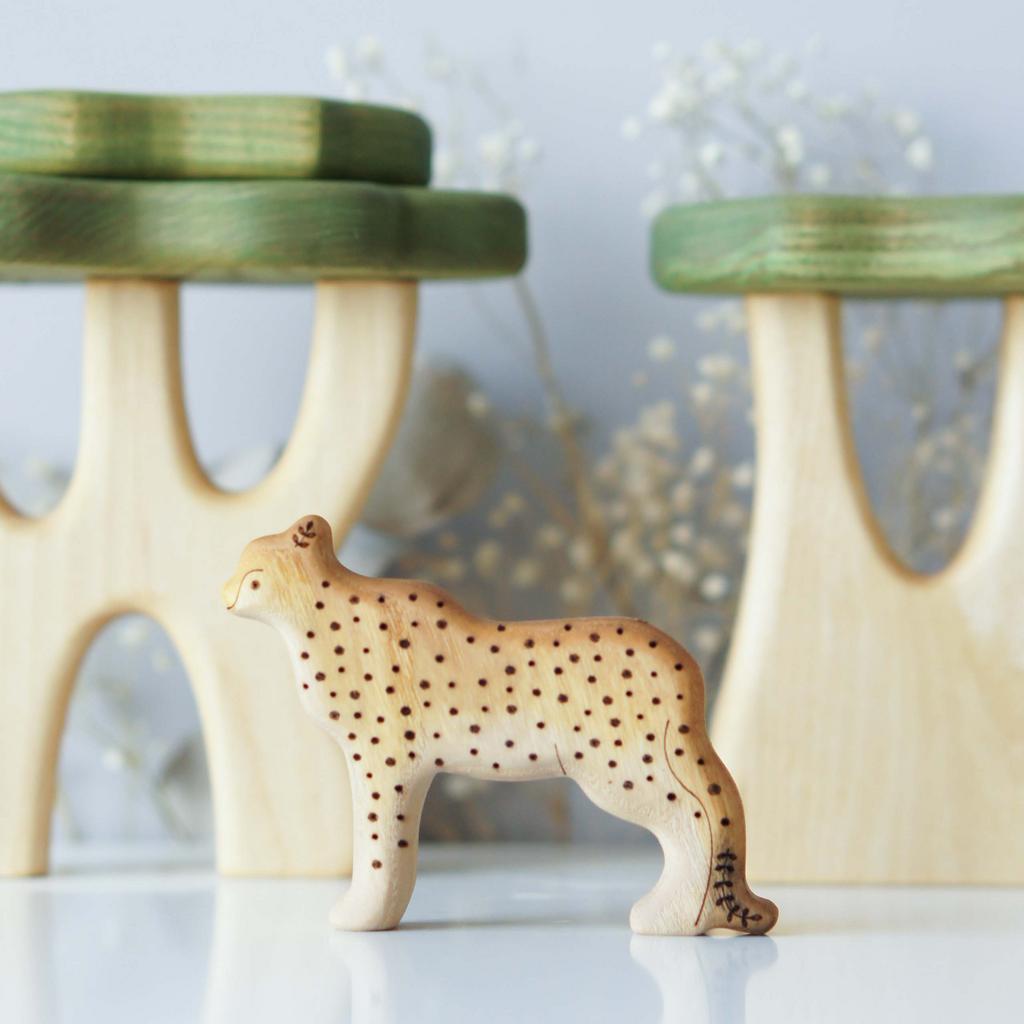 Cheetah wooden toy (colored)