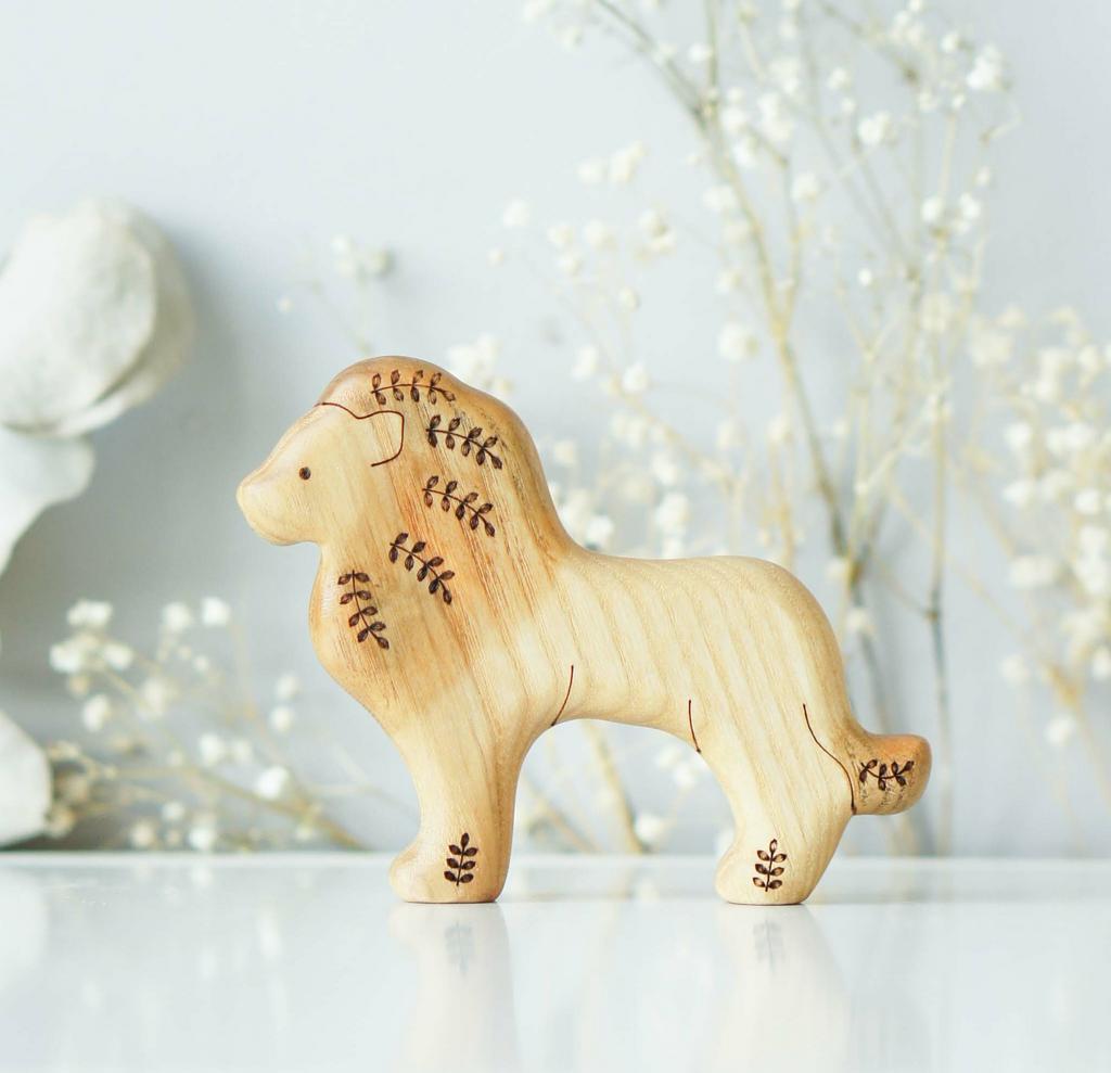 Lion dad wooden toy 1 (colored)