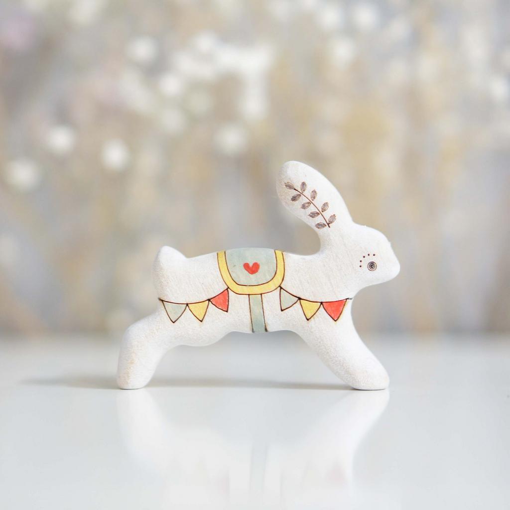 Circus hare toy (white) (with sparkle)