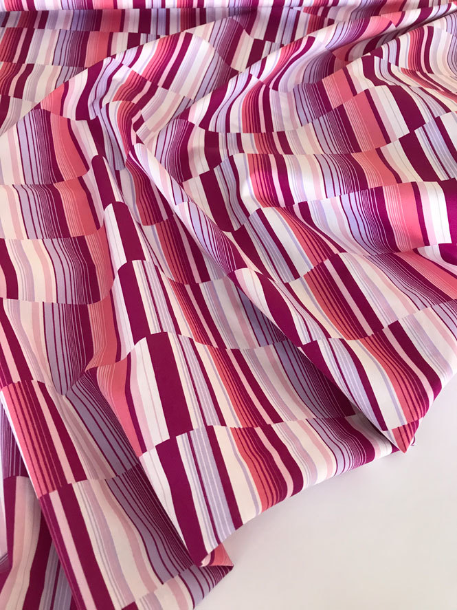 Хлопковый поплин "Лиловая графика"