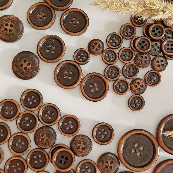 пуговица деревянная темная