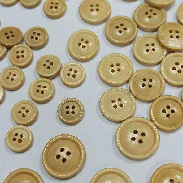 пуговицы деревянные светлые