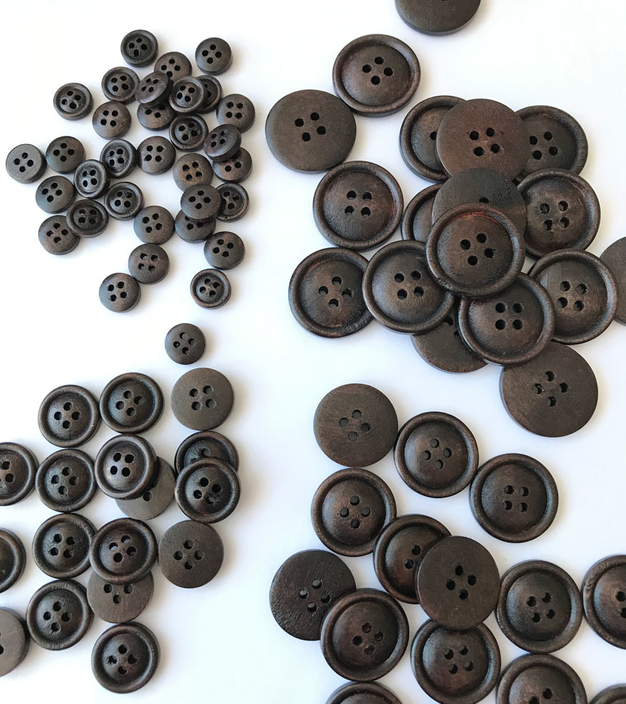 пуговица деревянная темная