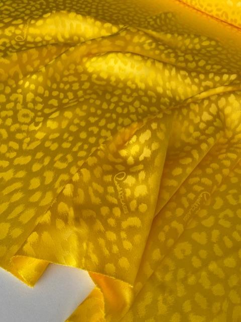 Вискоза атласная жаккардовая R.Cavalli "Золотой лео"