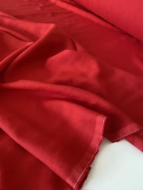 Отрез Лён с вискозой "Фееричный красный" с эффектом мятости (crush) - 1,72м