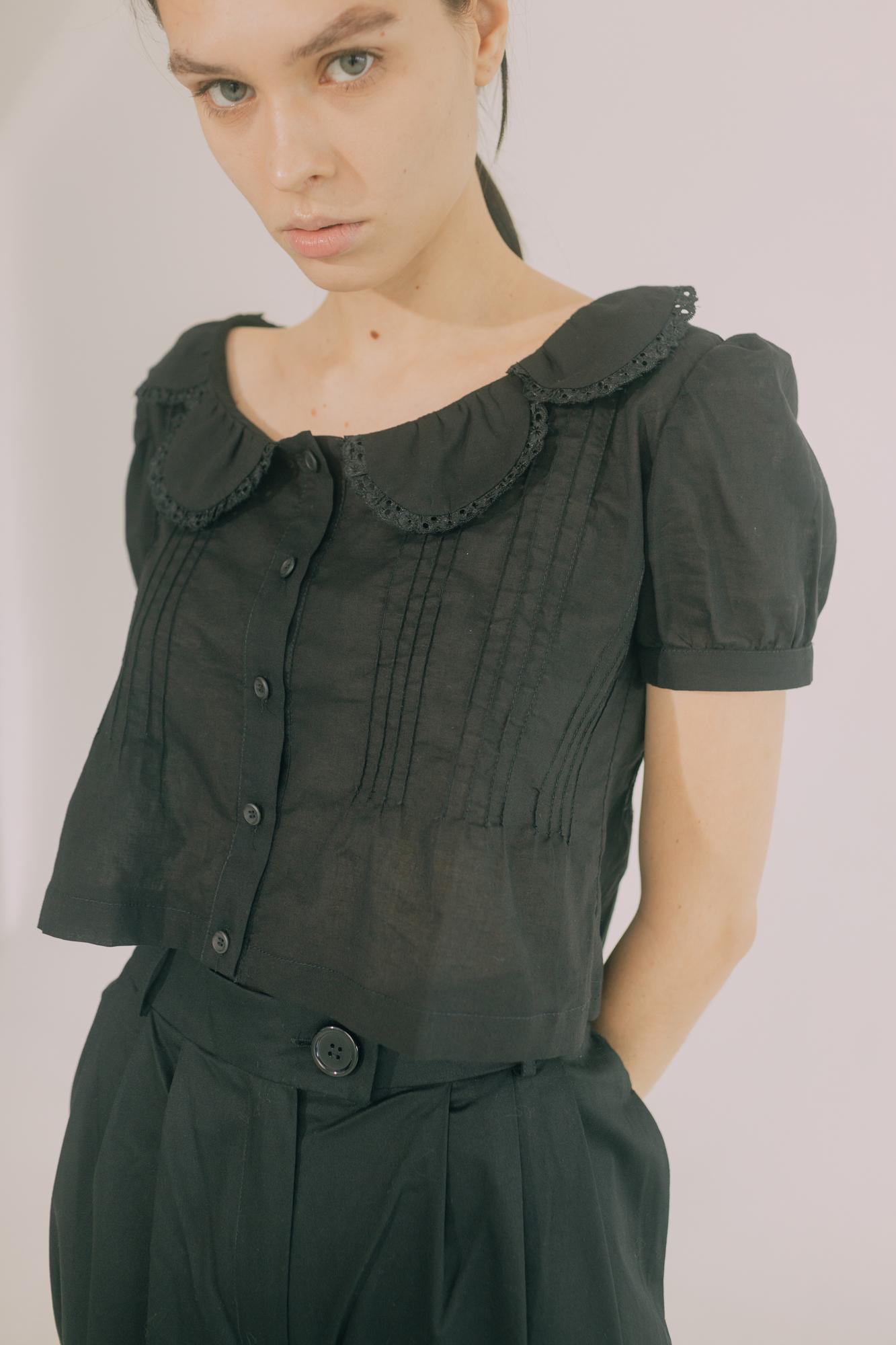 Черная блуза Dani Chamomile